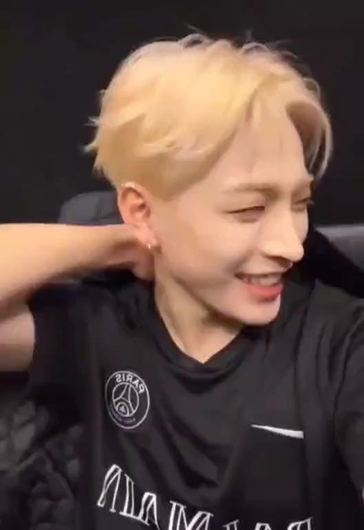 dailyjoongie's tweet photo. "hongjoong wearing black psg shirt can't hurt you"

hongjoong wearing black psg shirt: https://t.co/Xc4QFgr9gE