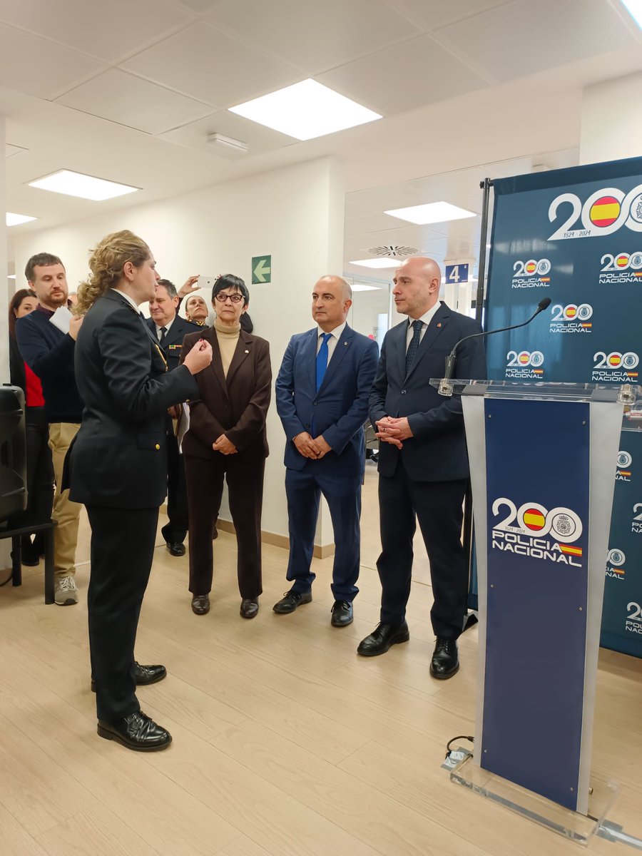 Avui hem inaugurat l'oficina de documentació de <a href="/policia/">Policía Nacional</a>, un espai millorat per adaptar-se a la policia del segle XXI. 

Unes oficines molt esperades que milloraran els serveis a la ciudadania.