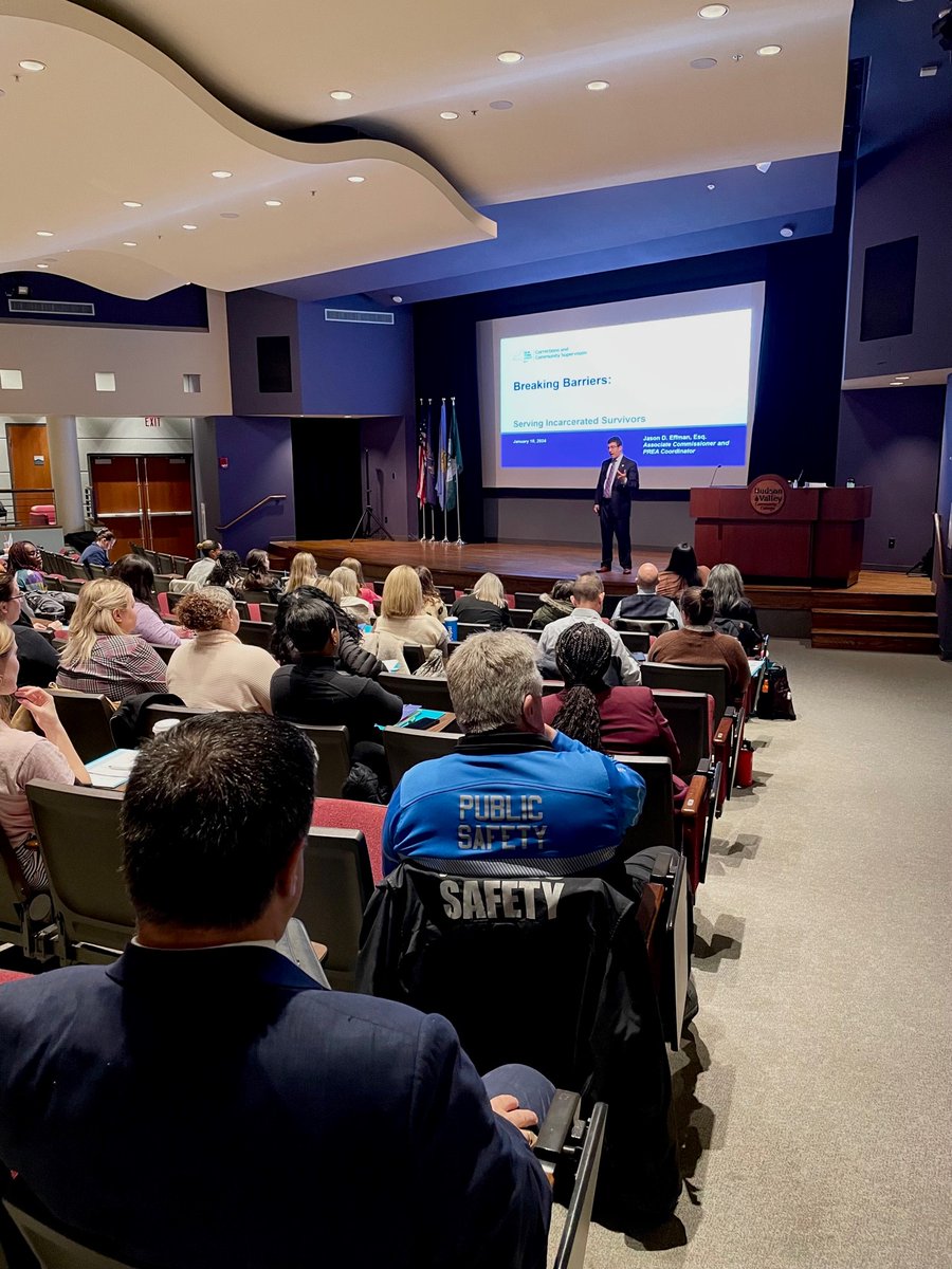 NYSDOCCS's tweet image. St. Peter’s held their 13th Annual Rensselaer County Sexual Assault Response Team Conference with 200 attendees including Sexual Assault Nurse Examiners, Victim Advocates, Law Enforcement Officers from state &amp;amp; local agencies, &amp;amp; investigators from DOCCS OSI Sex Crimes Division.