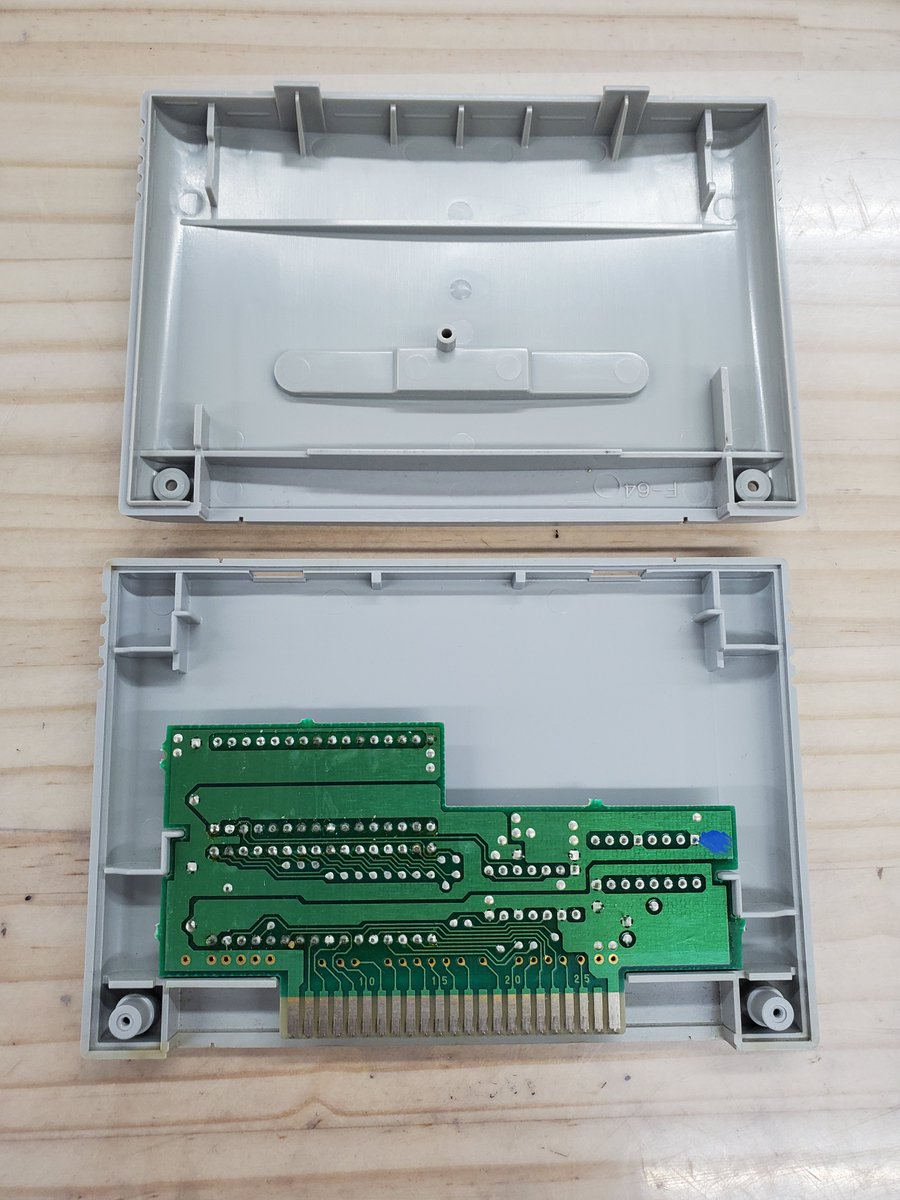 先日、偽物のSFCソフトの話がでまして、 以前に買取った偽物SFCソフト