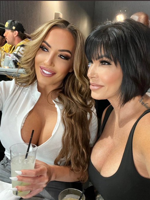 Everyone go wish @ClubShayFox a very happy birthday 🎉🩵  Enjoy your special day 🎂 https://t.co/x6vF7M<a class="tags" href="/tag/clubshayfox">@clubshayfox</a><a href="/tag/teamrr"class="tags"><span>#teamrr</span></a>