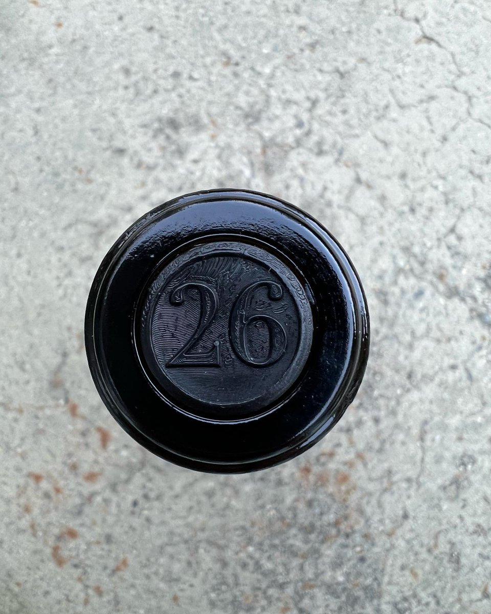 springmountaind's tweet image. Jeb Dunnuck has awarded the @fe_wines 2019 Red Wine Blend 26 with 97 points, well deserved for this incredible wine! This is what he had to say about it:

l8r.it/WkUm

Their wines: l8r.it/u1gA

#redblend #97points #sthelena #winewednesday #wine #napa