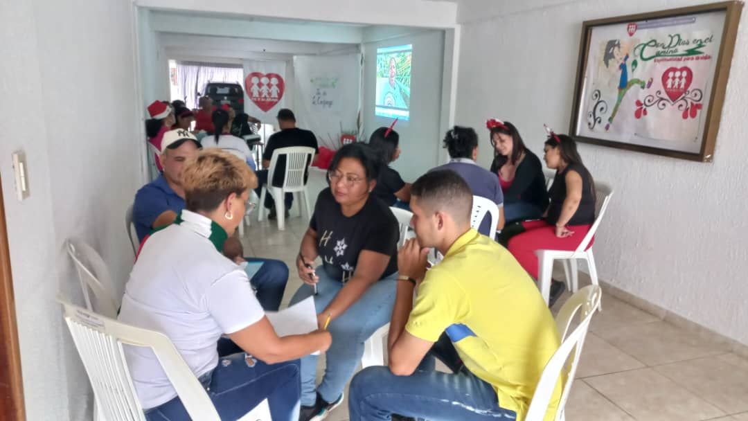 Adaybelice's tweet photo. Urge una gran “Alianza por la Educación”, para que los maestros  ganen salarios justos para mejorar sus condiciones de vida. #MaestrosConCondicionesDignas #EsCuestiónDeJusticia https://t.co/sPdj6FbaG7