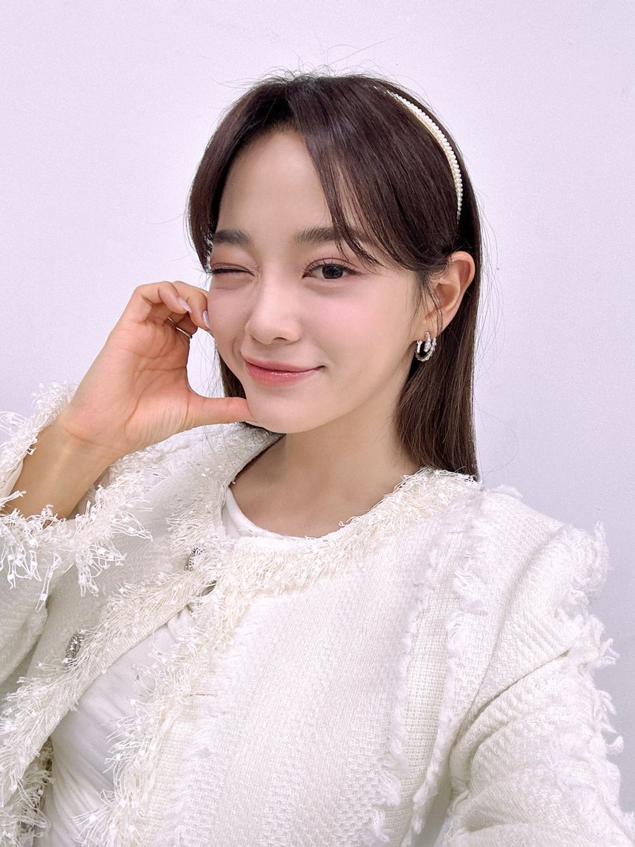 0828_kimsejeong's tweet photo. [📸]
240117
SBS #유니버스티켓

지금까지 올라운더의 아이콘, 
세상의 자랑👑
유니콘 세정이었습니다🦄

#김세정 #KIMSEJEONG
#세정 #SEJEONG
#UNIVERSETICKET https://t.co/MRZPOx5S7c