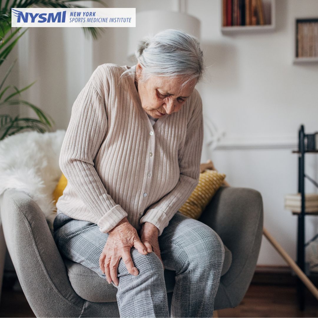 Winter's picturesque scenes and cozy evenings may also bring a rise in #KneePain for some. There are many common causes, including cold-induced joint stiffness and exacerbated #arthritis symptoms. For personalized guidance, call us today!

buff.ly/3U1b9TM

#NYSMI #NYC