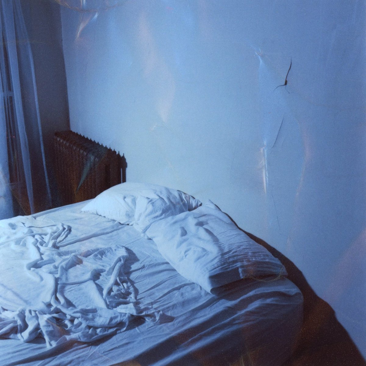 very excited (and also very anxious!) to announce that my second full-length album, 'no place that feels like', is coming out on april 26! today you can hear the song 'obliterate me' and you can also pre-order the whole new record here: found.ee/obliterateme

ahh!