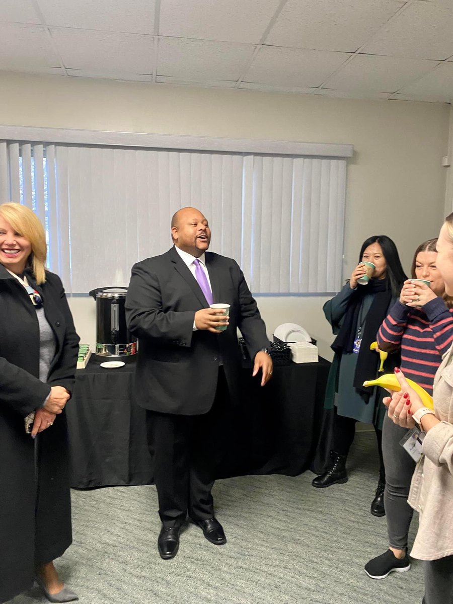 gcc_jsample's tweet image. Day 99- The Cabinet Team and I started the day at COA for our Coffee with Superintendent and Cabinet! Great opportunity to connect with our teachers and staff. Rumor has it that a Kindergarten teacher convinced me to work in her class for a day! 😬 To be continued… #gcclevelup