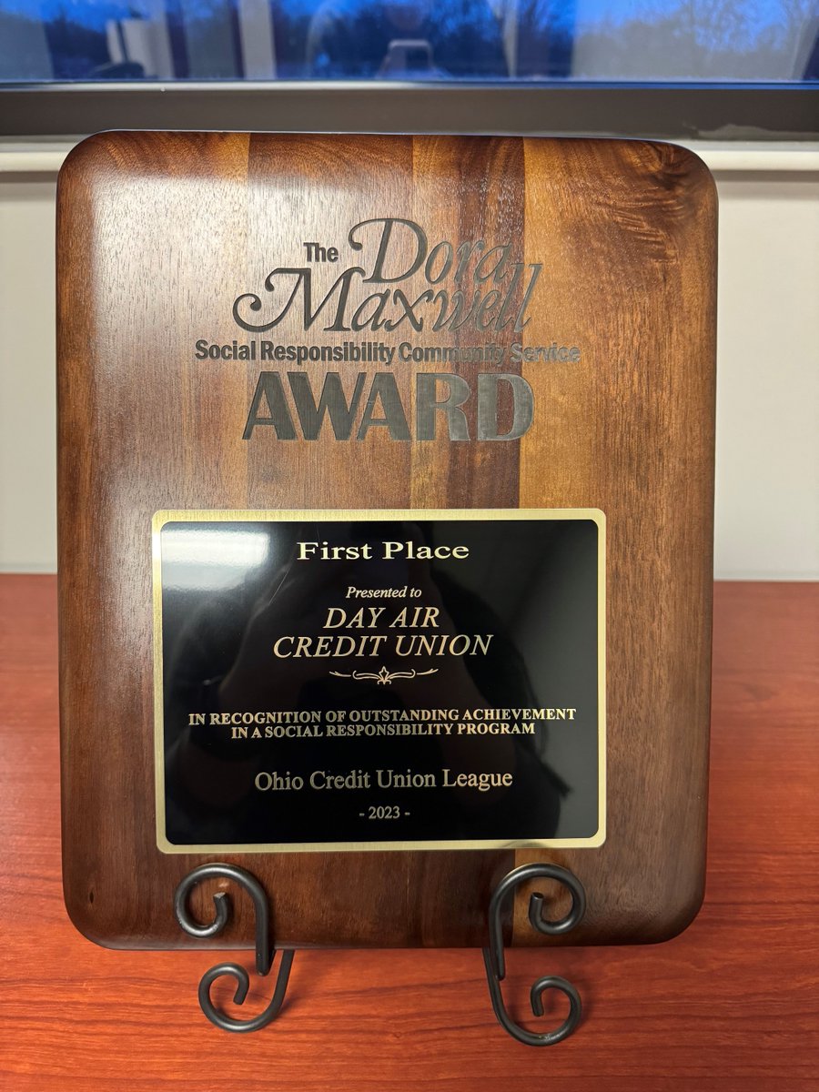DayAirCU's tweet photo. We are honored to be the recipient of the 2023 Dora Maxwell Award, presented by the Ohio Credit Union League. This accolade is in recognition of Day Air’s significant contributions through the Bridges Program of Choices, Inc.

Learn more - https://t.co/CADhvuAqbn https://t.co/0t81ssUa6v