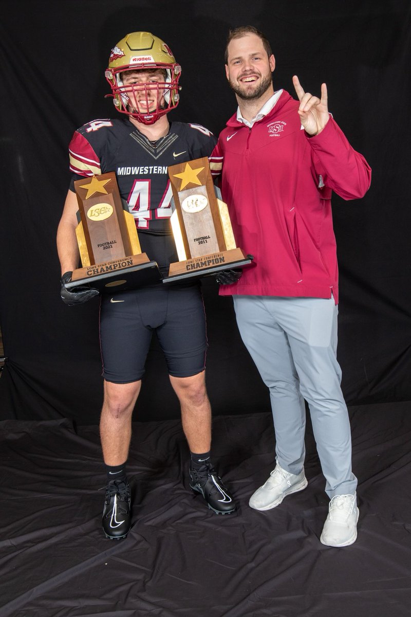 Chris Bush 6’2 225 H-Back DE TE (@chrisbush728) on Twitter photo #AGTG After an amazing official visit last weekend, I am blessed to announce I have received an opportunity to play at <a href="/MSUTexasFB/">Midwestern State Football</a> #AGTG After an amazing official visit last weekend, I am blessed to announce I have received an opportunity to play at <a href="/MSUTexasFB/">Midwestern State Football</a>