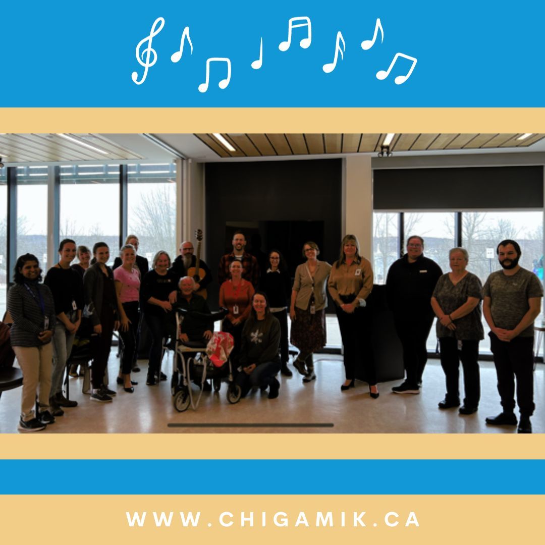 SingWellProject's tweet photo. The first day of #SingWell at @CHIGAMIK is coming up fast! Program registration is now open, and clients can sign up for group singing any time during the winter session. 
Learn more and register here: https://t.co/Mvrjk7NyKJ 
#BenefitsOfSinging #BienfaitsDuChant https://t.co/HCsQX8tavn