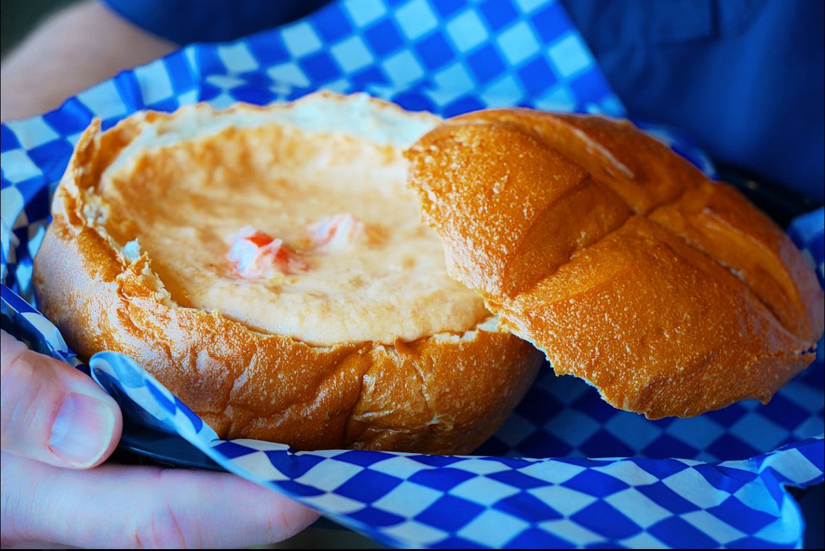 Warm up with our famous clam chowder or lobster bisque! 

📍Locations

2313 Edwards St
Unit 190

7620 Katy Fwy
Unit 225

#texasfreeze #thingstodoinhouston #houstonfoodscene