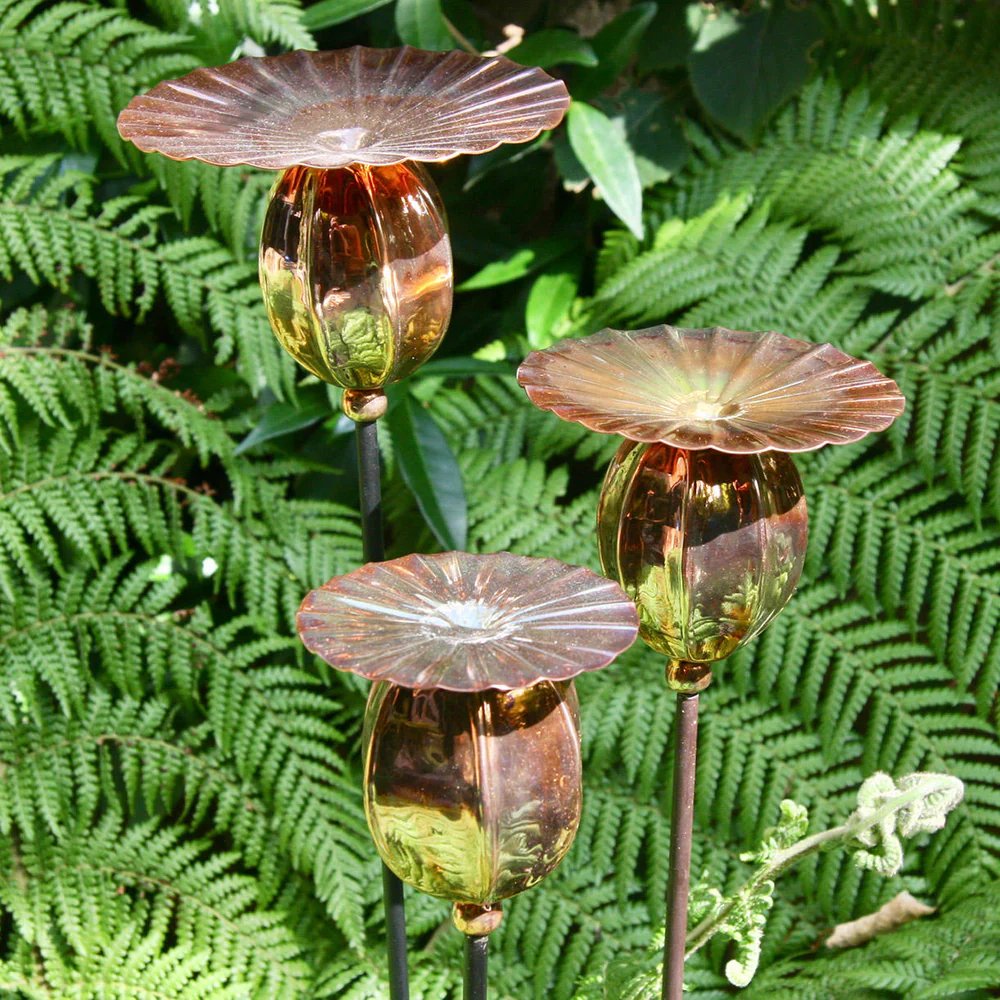 wormturned's tweet photo. Add light, shape &amp; structure to your garden with our beautiful copper poppies, now 25% off in our winter sale.... https://t.co/3z7o6Pr32x #gardenart #coppertrend https://t.co/ymJvSbJN6k