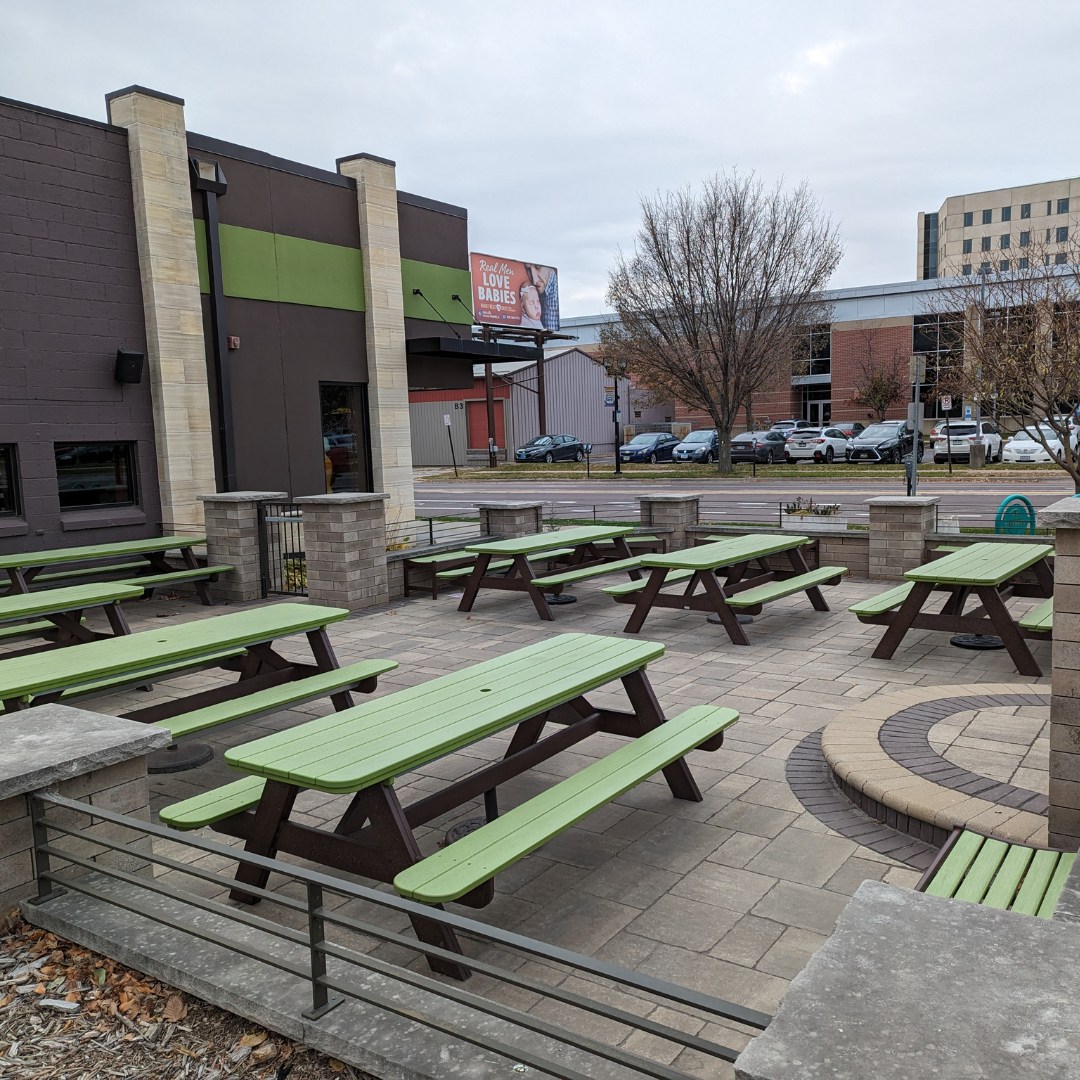 Anyone else ready for a snowless patio, warmer temps, and a brew in hand? 🙋‍♀️🙋‍♂️
