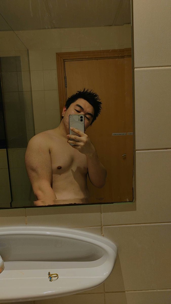 LF: Shower buddy 🚿🚿🚿 #alter #alterdubai #alterdxb #alteruae #alterpinoy #alterph