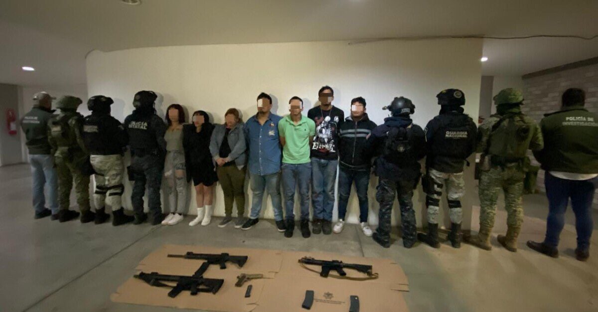 VisioNoticiaZac's tweet photo. Fuerzas de Seguridad asestan otro golpe a un grupo delincuencial en Guadalupe; hay ocho detenidos
https://t.co/gE5vNMRR2b https://t.co/mwDyVSP1wM