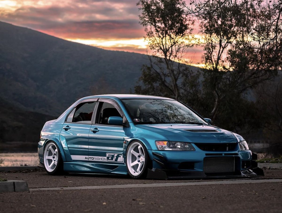 MitsuMafia's tweet photo. that_blue_evo9 https://t.co/3aK9nJToXy