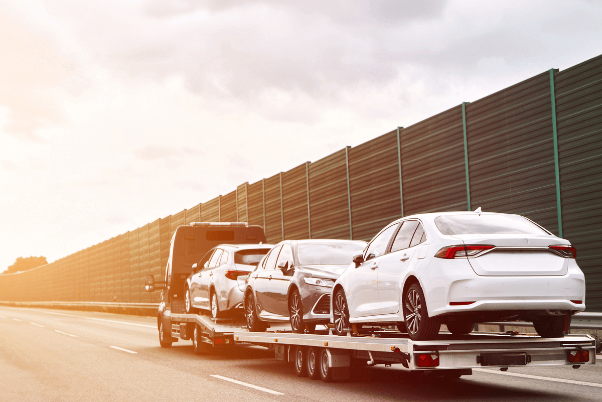 😀🛻 Discover what benefits flatbed #autotransport services provide for your seamless #vehicleshipping experience 👉: cutt.ly/QwKQjuxN