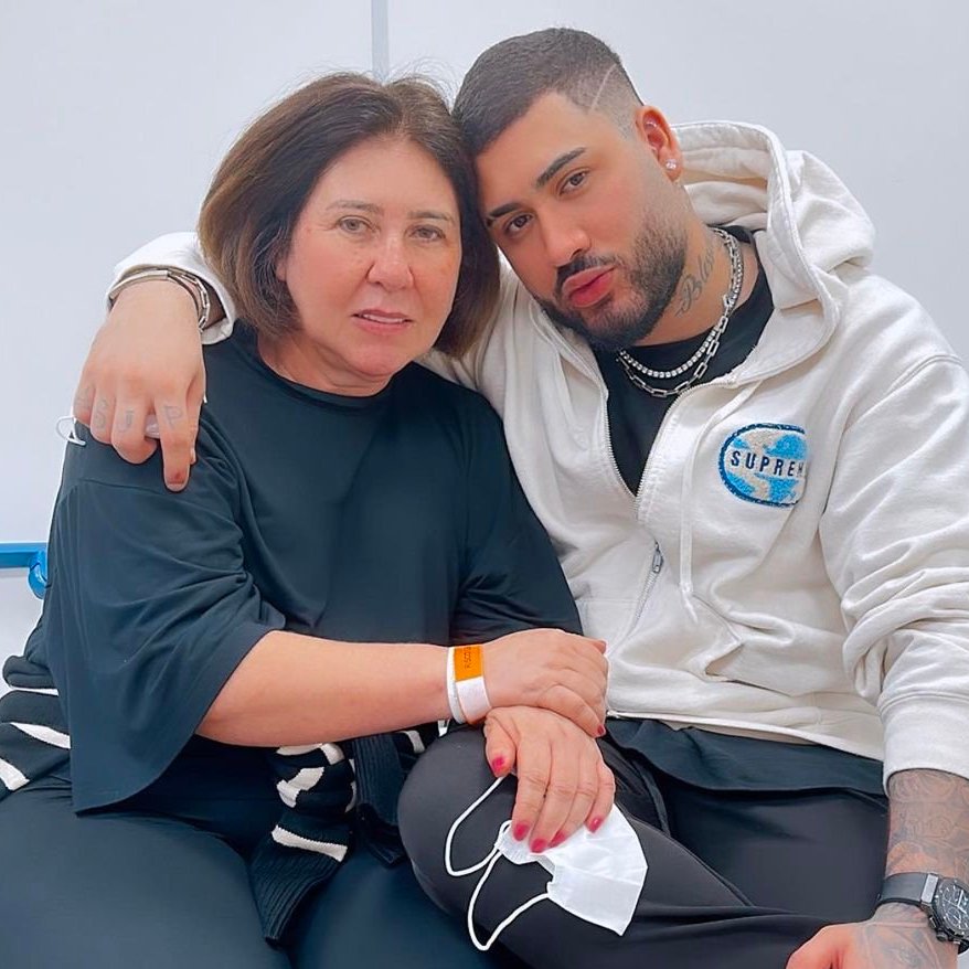 O Mc Kevinho deixou sua carreira pra cuidar da mãe que estava com cânc*r e agora anunciou a volta pro funk com ela curada 🥹❤️