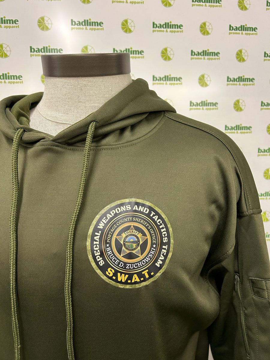 BadlimePromo's tweet image. With our DTG printing, we bring your intricate designs to life on both white and dark colored garments. Whether it's a small or medium run application, our DTG printing work center can get the job done! 
hubs.ly/Q02f0s470
#DTGPrinting #VibrantDesigns #EcoFriendlyInks