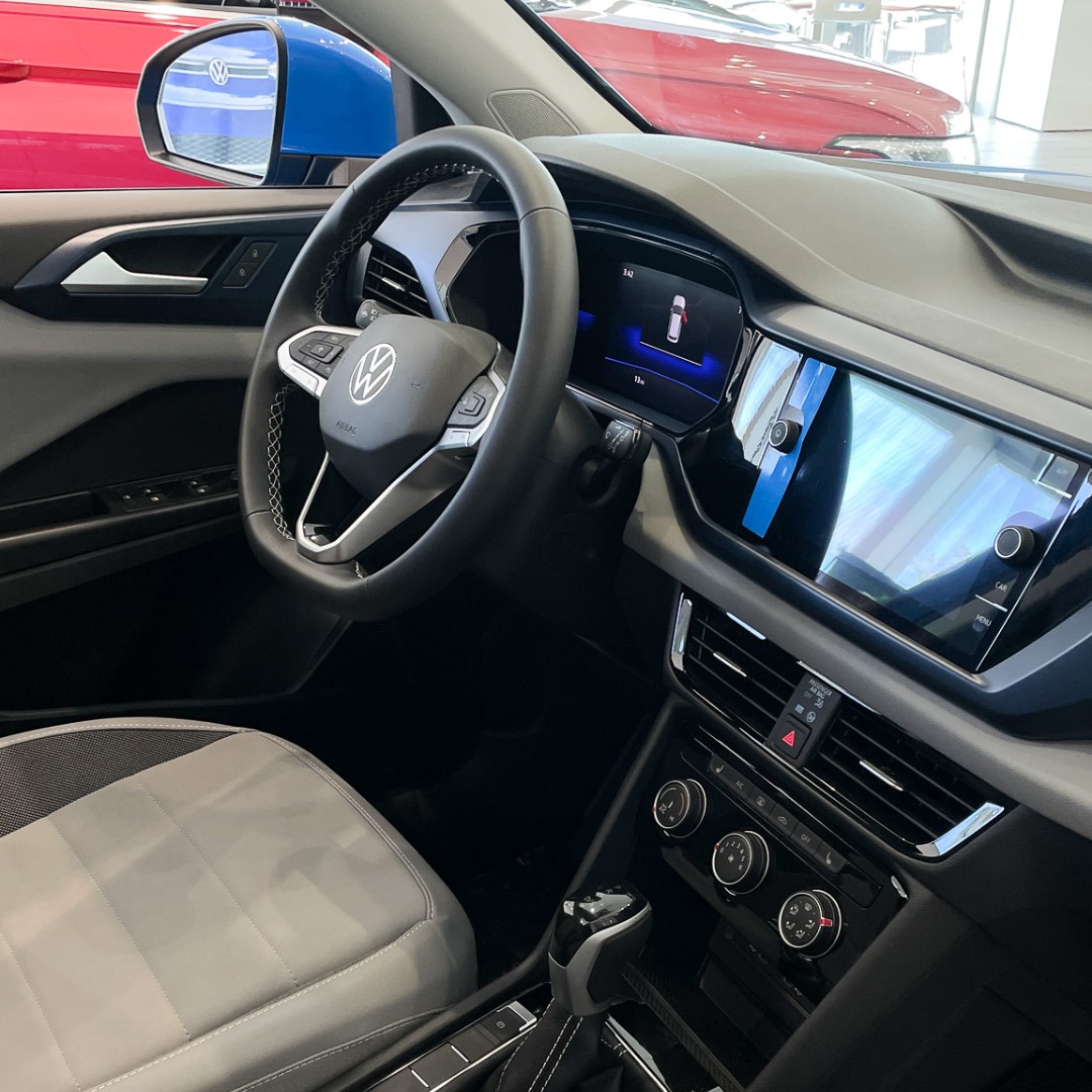 Take a seat in sophistication in the Volkswagen Taos. #WalkAroundWednesday
.
.
.
.
.
#rickcasevolkwagen #taossnerd #taos #vwtaos #vwsociety #vwlife #vw #dealership #southflorida #cars #miami #miamilife #weston #suv #compact #blue #davie #volkswagen #volks #vwlove