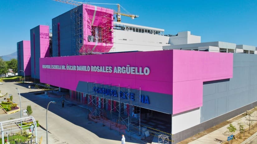 lEl Gobierno Sandinista construye el hospital más grande de Centroamérica: Hospital Escuela Oscar Danilo Rosales Argüello en León, tendrá 461 camas, 11 quirófanos y 5 salas de expulsivos. 

#4519LaPatriaLaRevolución 🔴⚫️🇳🇮
<a href="/MinsaNicaragua/">Ministerio de Salud Nicaragua</a> 
<a href="/Politicanica_/">Soy Humana 😎 Mayte Silva 💓</a>