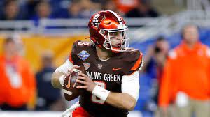 After a great throwing session and conversation with @CoachLoefflerBG I am honored to receive an offer from @BG_Football! @EDGYTIM @Loyola_FB @PrepRedzoneIL