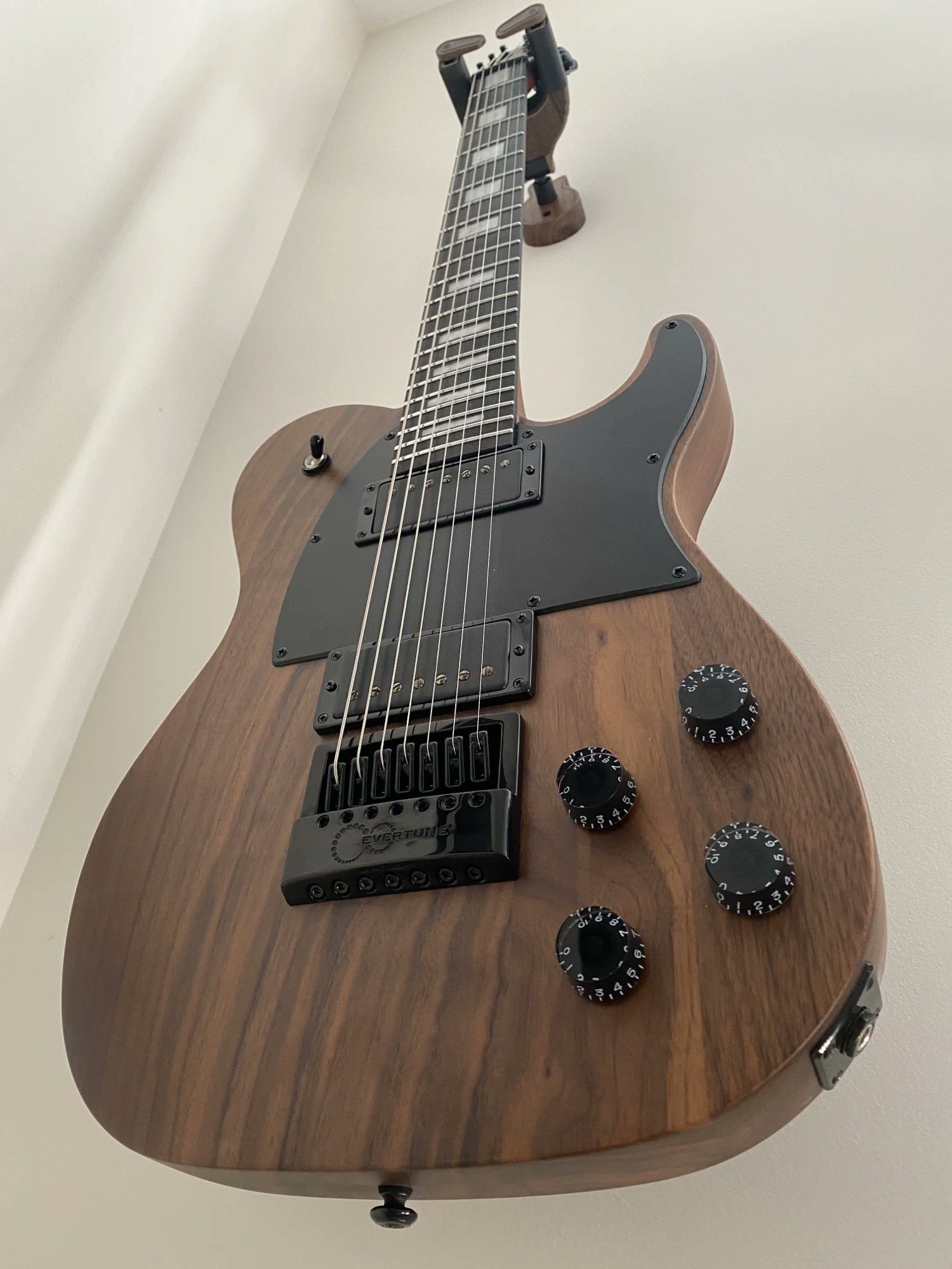 Jericho Guitars on X