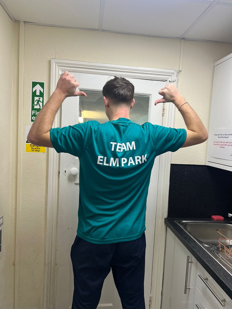Out for delivery this week🚚

These polyester sport-style tops in Jade Green feature the school logo elegantly embroidered &amp; Team Elm Park boldly printed 🏫👕

Mr Williams from <a href="/ProgsportsSG/">Progressive Sports South Glos & Bristol</a> proudly models the T-Shirts 💚

 Contact us to discuss your school's unique needs! 📞👔