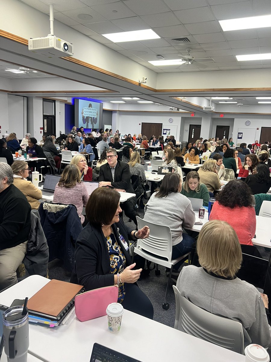 Region12Leaders's tweet photo. A packed house this morning to learn with @NancyFrey and @domsmithRP
Every teacher deserves a great leader, not by chance, but by design. #R12LLAC @Region12 @CorwinPress https://t.co/Pqap5vDM0X