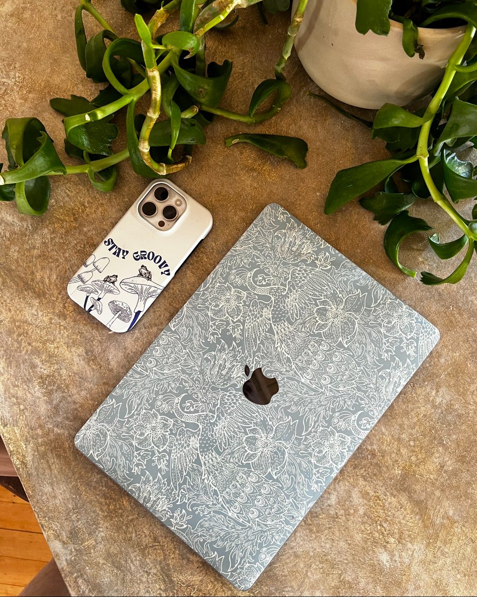 This is your sign to accessorize your tech! Put a personal touch on your phone and laptop with #GelaSkins. With our online case/skin customizer and artist collections, expressing yourself has never been easier. Link in bio to get your own 📲