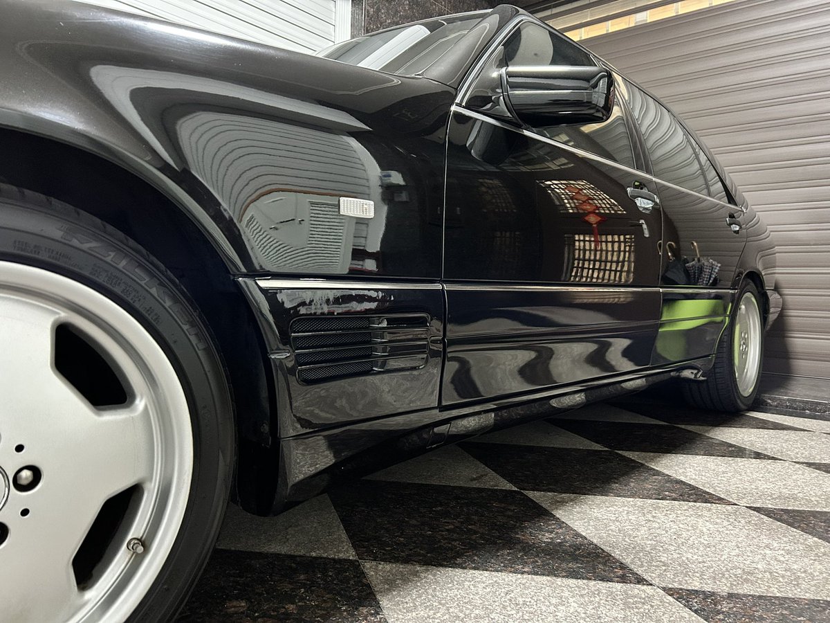 kengyanglin's tweet photo. S72 AMG Look
#V140
#W140
#C140 https://t.co/3kKgUAubNp