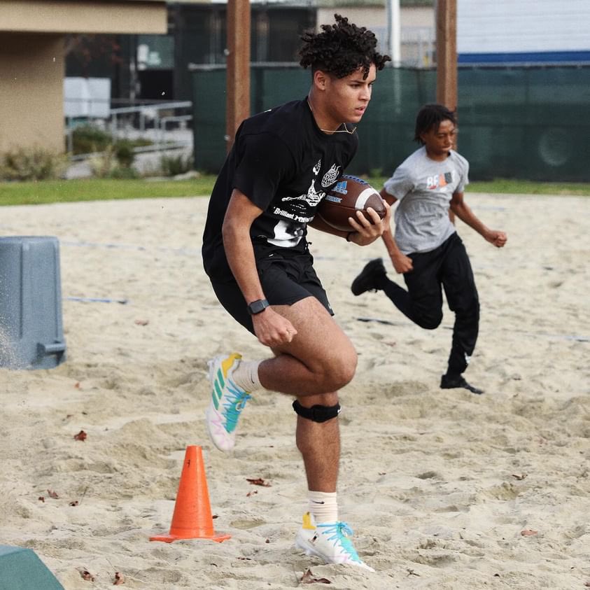 Grinding 4 Greatness!!!

<a href="/jvatheformula/">Jason Van</a> 

<a href="/CoachW_Edwards/">Willie Edwards</a> <a href="/coachDjackson1/">Darryl Jackson</a> <a href="/CoachDupont/">Jon Dupont</a> <a href="/DanSwanstrom/">Dan Swanstrom</a> @KeeonShaw32 <a href="/M_80lane/">Malcolm Agnew</a> @LMitjans_17 <a href="/Coach_Brennan/">Steve Brennan</a> <a href="/SteveBranch_/">Steve Branch</a> <a href="/MiddFBMandigo/">Doug Mandigo</a>