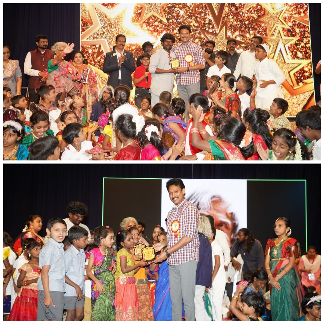 Anbil_Mahesh's tweet photo. முகப்பேரில் அமைந்துள்ள சென்னை தொடக்கப்பள்ளியைச் சேர்ந்த 156 மாணவச் செல்வங்கள் “கனவு காணுங்கள்” எனும் தலைப்பில் முன்னாள் குடியரசுத் தலைவர் டாக்டர் A.P.J.அப்துல் கலாம் அவர்களின் வாழ்க்கை வரலாற்றை நாடக வடிவில் அண்ணா நூற்றாண்டு நூலகத்தில் அரங்கேற்றினார்கள்.

தங்களின் கலைத்திறமைகளை வெளிப்படுத்திய மாணவச் செல்வங்களுக்கும், பயிற்சியாளர் திரு.பாரதிபாலா அவர்களுக்கும், அப்பள்ளி ஆசிரியப் பெருமக்களுக்கும் வாழ்த்துகள்!

இதுபோல் அரசுப் பள்ளி மாணவச் செல்வங்கள் தொடர்ந்து இயங்க வேண்டும்! தங்களின் திறமைகளால் பள்ளிக்கு பெருமை சேர்க்க வேண்டும்!
@tnschoolsedu