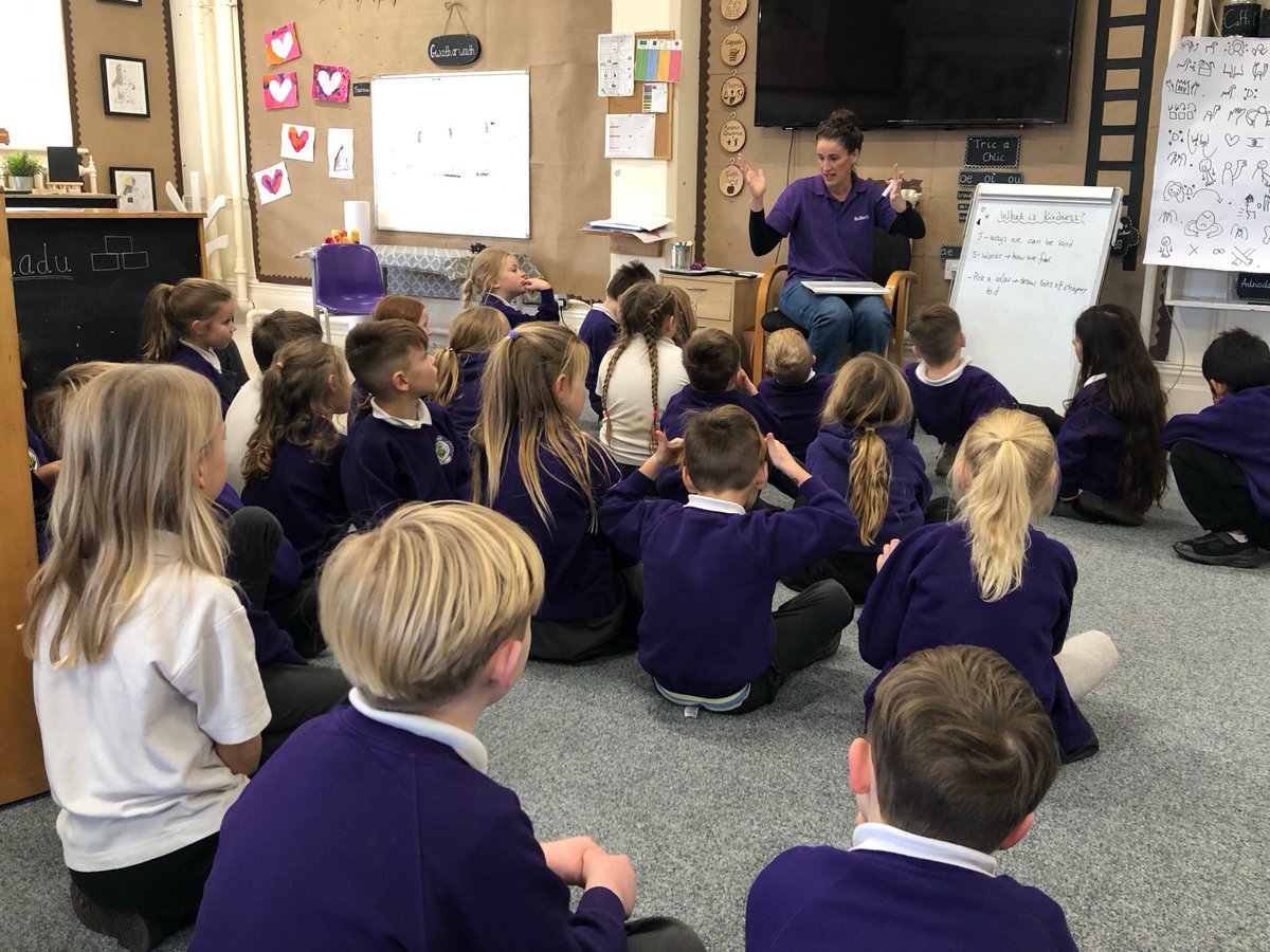 Dr C Richards a Mr D Terfel tweet media