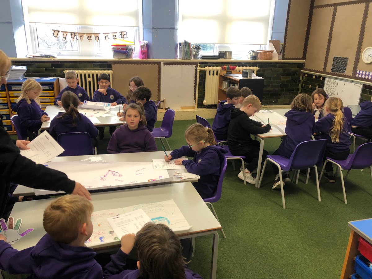 Dr C Richards a Mr D Terfel tweet media