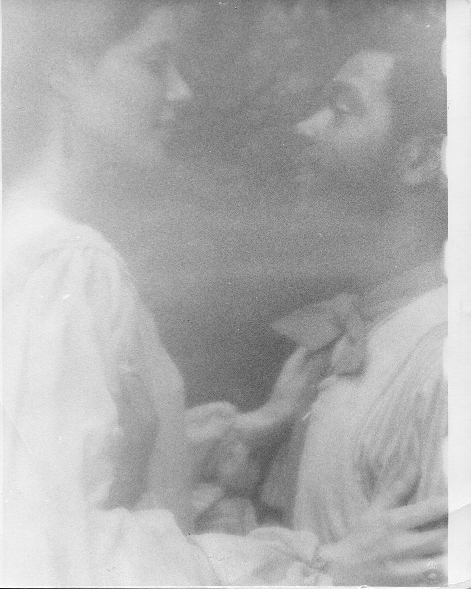 wperrondancemag's tweet photo. Ulysses Dove, born this day in 1947, choreographed edgy ballets w/ fierce momentum @nycballet @PNBallet &amp; other cos. As students @AtBennington c. 1968, we did a fantasy shoot with #IreneBorger in Jennings #DanceHistory #StudentDays @DanceStudies #FantasyPhotography https://t.co/h0358QSS5c