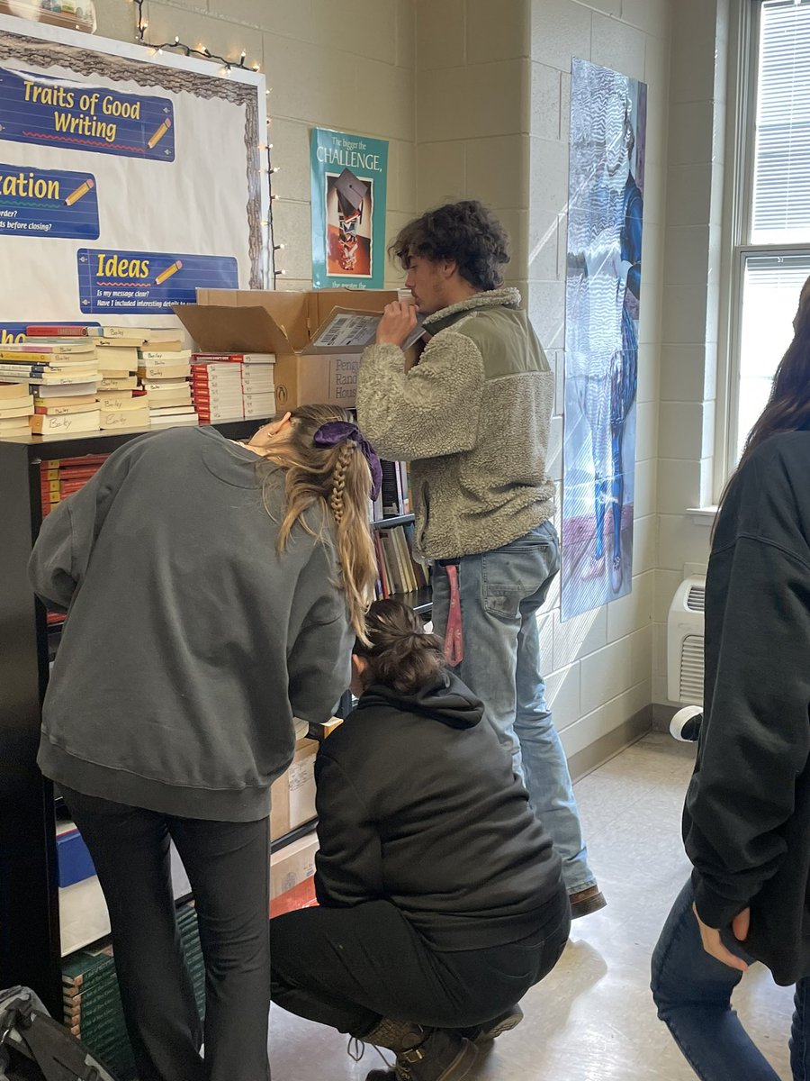 Mandy Watts tweet media