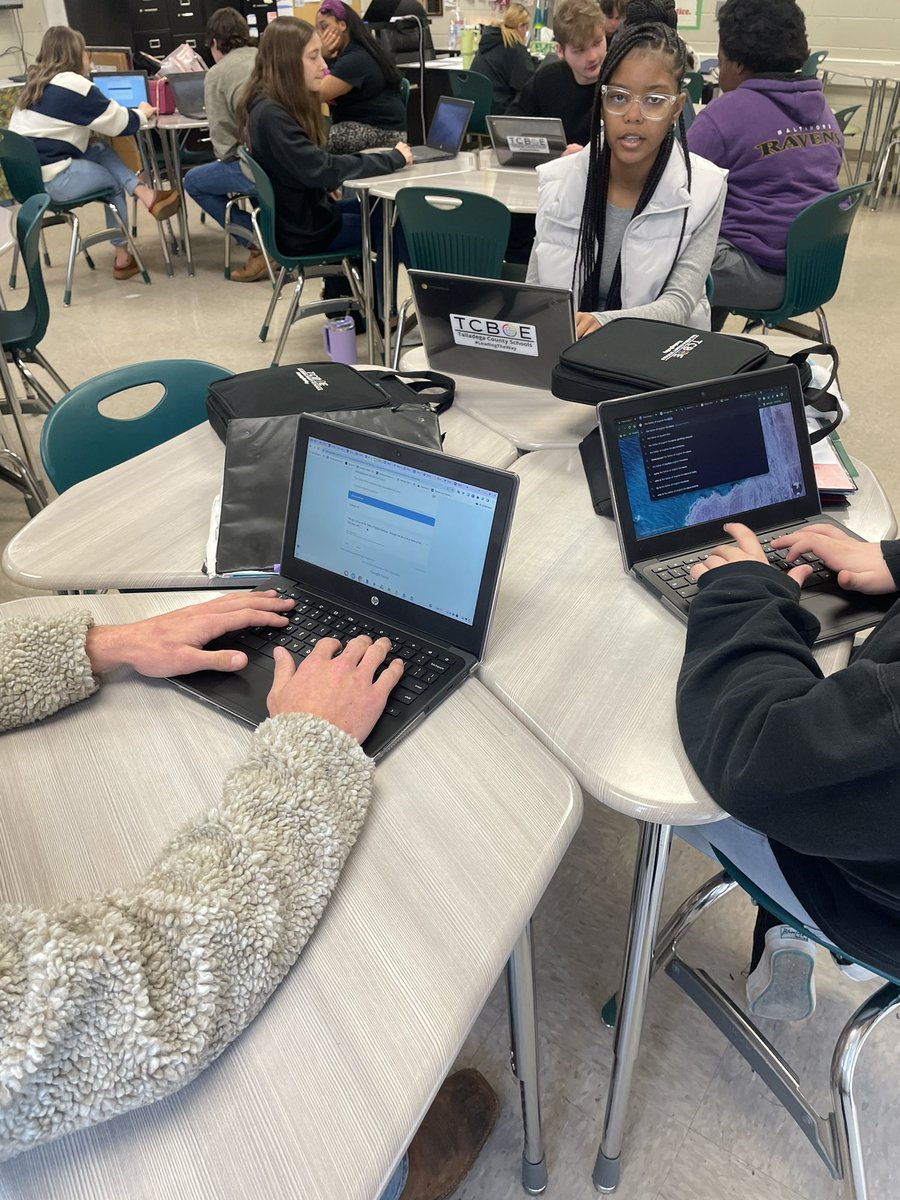 Mandy Watts tweet media