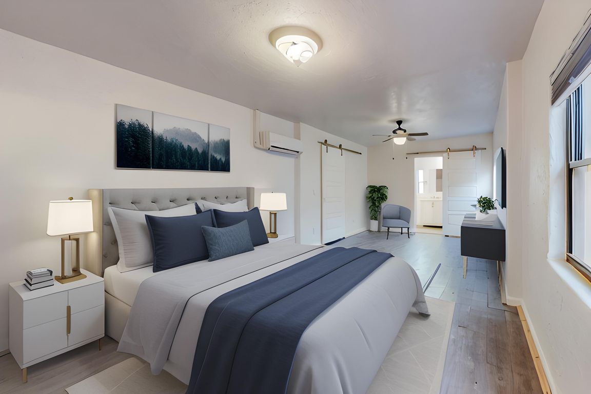 nmhomedeals's tweet photo. ✨NEW PRICE on this great Downtown home! Now listed for $365k and ready for its new owner. Great layout with 3 bedrooms, 2 bath, 2 living areas, all updated and plenty of storage!

🏡Open house this Saturday from 1-3. Come visit @saharsaidi to tour this home &amp; enter our raffle! https://t.co/JpBaL1b7uC