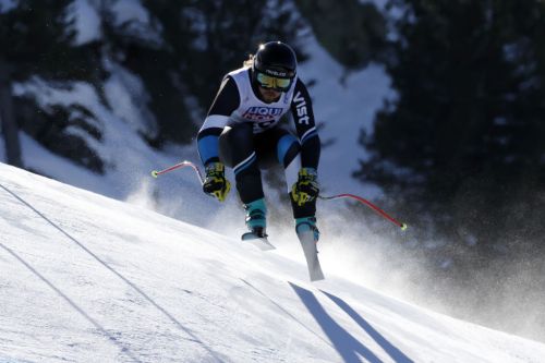 Brividi da Streif: danno al ginocchio per Cuche e si è temuto il peggio (ma è fuori pericolo) per Szollos #fisalpine #AlpineSkiing #17Gennaio #scialpinomaschile dlvr.it/T1W2k7