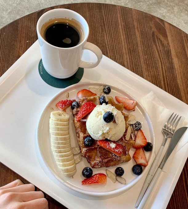 Revitalize Your Day: Fueling Up with a Nutrient-Packed Breakfast to Kick Fatigue to the Curb! 🌞🍳✨ #EnergizeYourMornings #BreakfastBoost #FuelForSuccess 
#Wednesday 
#nutritionJobs