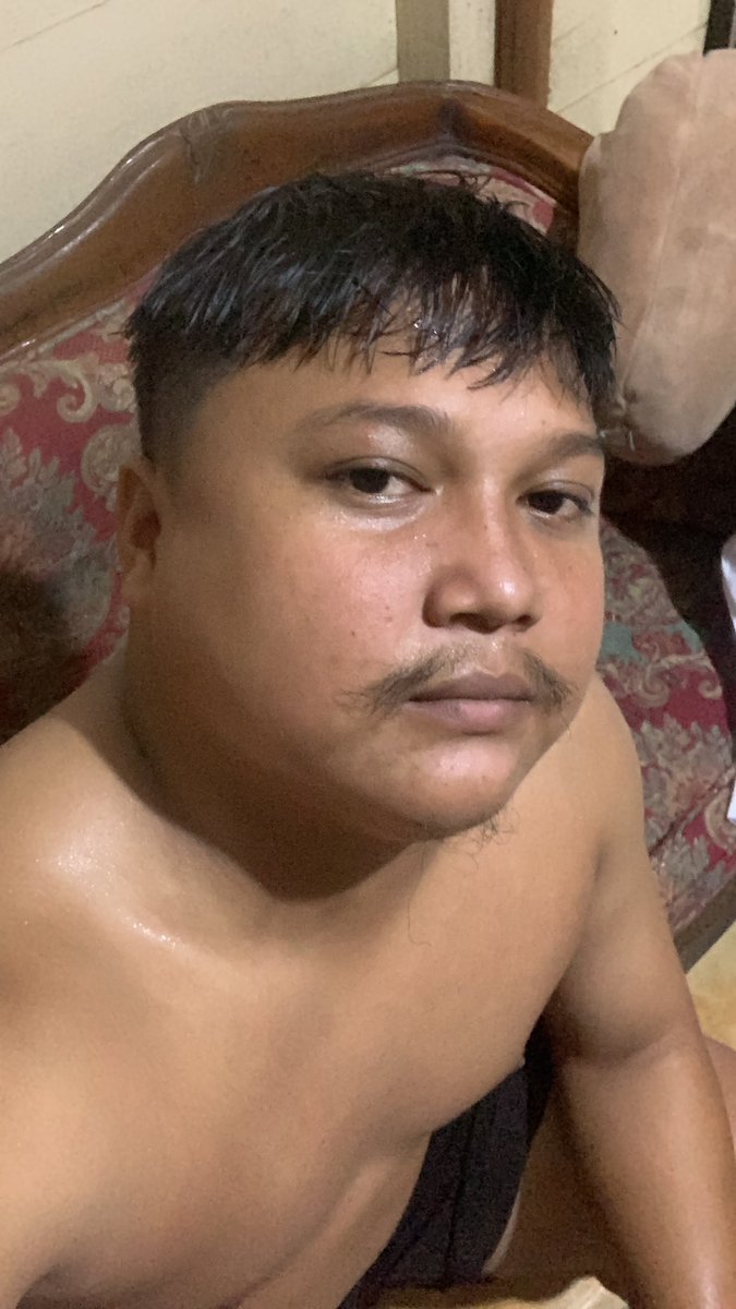 reskynoor's tweet photo. Banjir ? Saatnya ngegym https://t.co/0x4MeL6hVw