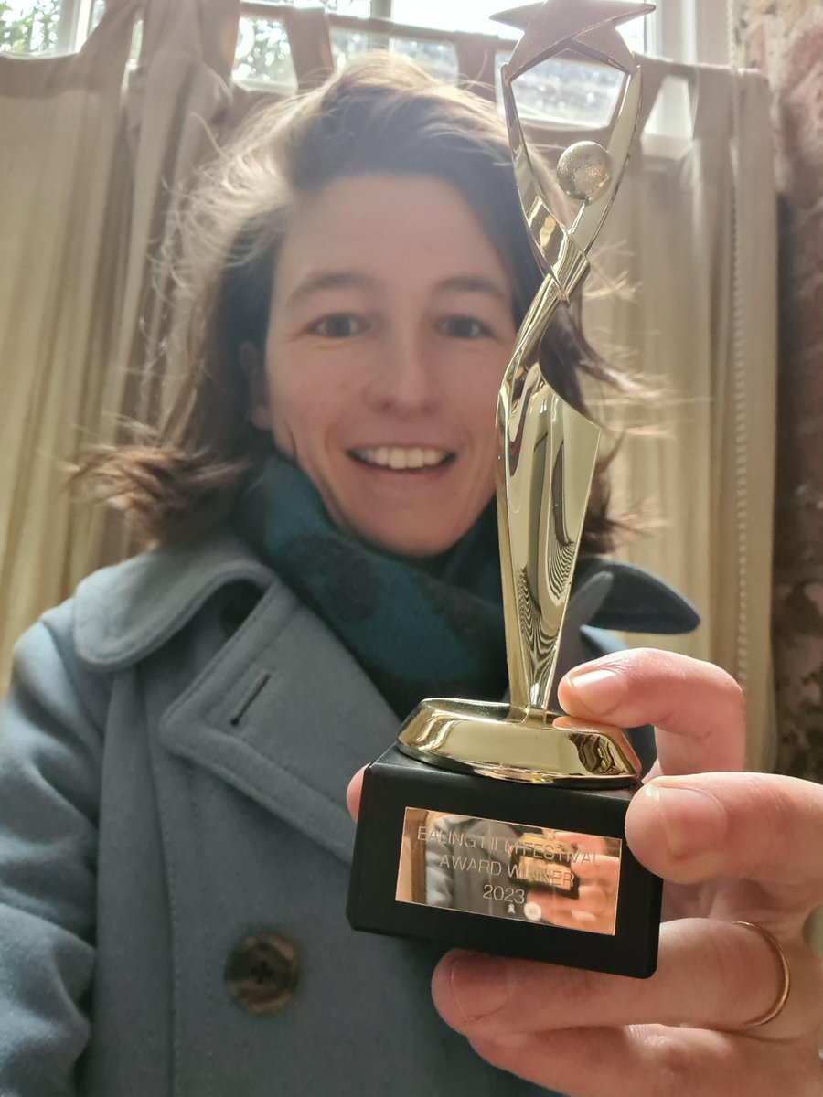 A little late to the party I know, but thank you
<a href="/FilmEaling/">EalingFilmFestival</a> Ealing Film Festival! Directing 'Help Point' (100% digital+green screen production) by @AndrewIonides was fascinating!