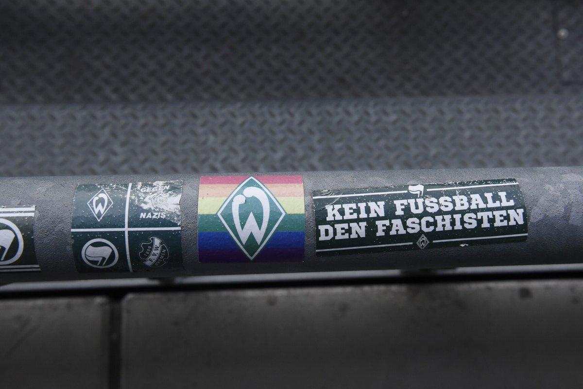 SV #Werder unterstützt "Laut gegen Rechts"-Demonstration!

Ziel soll es sein, ein starkes Zeichen gegen rechte Tendenzen und für sichtbare Solidarität sowie Zusammenhalt in Bremen zu setzen.

Sonntag, 21.01.2024, ab 12.05 Uhr auf dem Bremer Marktplatz.

👉 svw.de/lautgegenrechts