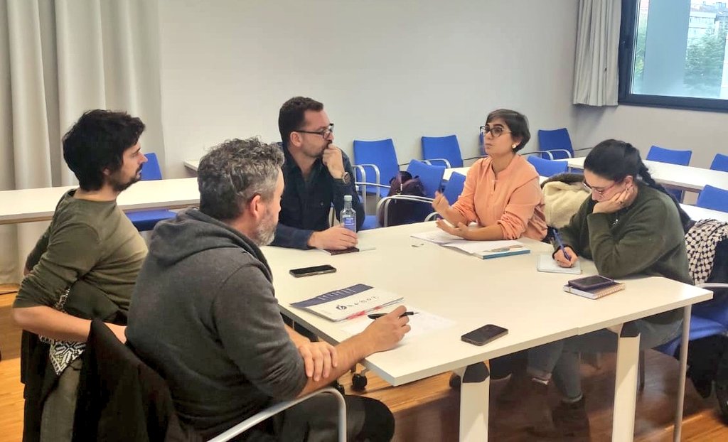 A_CR_E's tweet photo. Marta Cerviño e Iria Veloso de ACRE se han reunido con AEGA (Asociación Empresarial Galega de Arqueoloxía) para tratar mejoras para el sector en el “III Convenio colectivo de ámbito autonómico de Galicia para a actividade arqueolóxica” en fase de negociación
¡Muchas gracias AEGA! https://t.co/eS5H2VZDKO