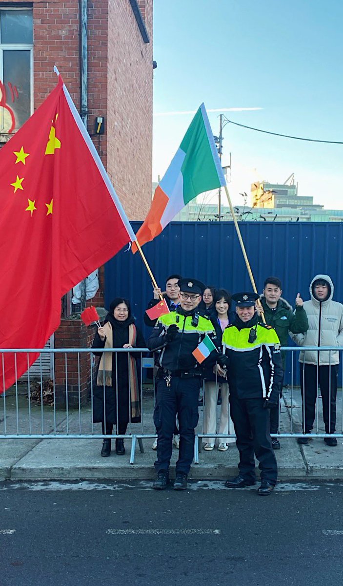 Chinese born, Garda Jun Han joined An Garda Síochána in 2009 and has been a popular local Garda in Dublin’s North Inner City for the past two years.

Garda Han was on duty today for the Chinese Premier, Li Qiang’s State Visit to Ireland.

#ItsAJobWorthDoing