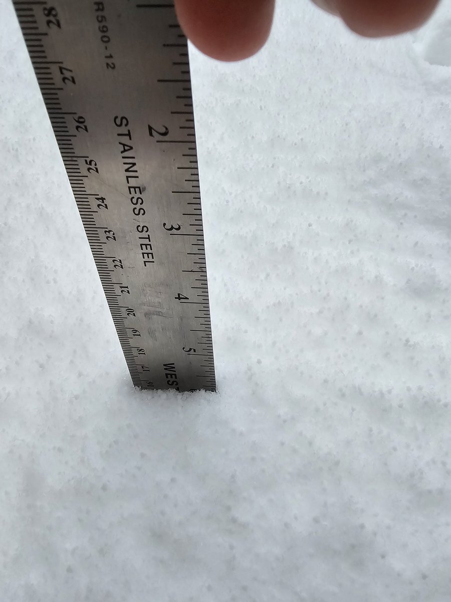 Kl_Locke's tweet photo. @50ShadesofVan Just checked and we are at 16cm https://t.co/4mShnlD6Kl