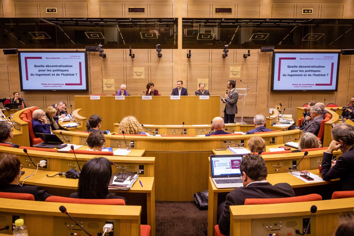 [Publication] Les actes du colloque de la <a href="/federationOPH/">Fédération des Offices Publics de l'Habitat</a> "Quelle #décentralisation pour les politiques du #logement et de l’habitat ?" sont parus. Le colloque a réuni le 27 nov. 2023 parlementaires, élus, assos d'élus, pdts et DG d'#OPH et universitaires
👉bit.ly/3SkaJa0