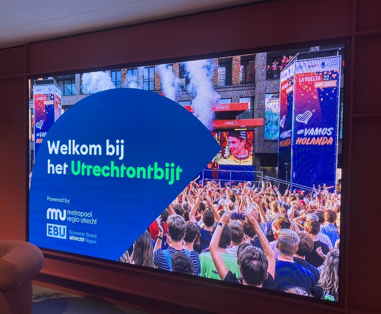 Vanochtend organiseerden we samen met <a href="/EBUtrecht/">Economic Board Utrecht</a> een Utrechtontbijt voor Tweede Kamerleden; een goede mogelijkheid de boodschap uit onze gezamenlijke MRU-agenda onder aandacht te brengen. bit.ly/46hawcD #Utrechtheartofhealth <a href="/RegioAmersfoort/">Regio Amersfoort</a> #U10 <a href="/ProvUtrecht/">Provincie Utrecht</a>