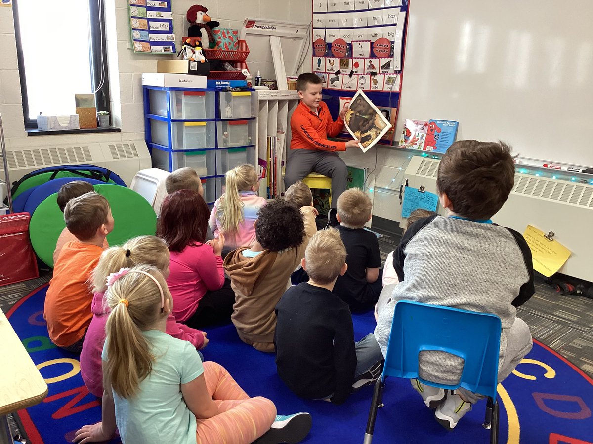 Thank you to another awesome 3rd grader for coming to read to our Kinders this morning!  Excellent job!😊